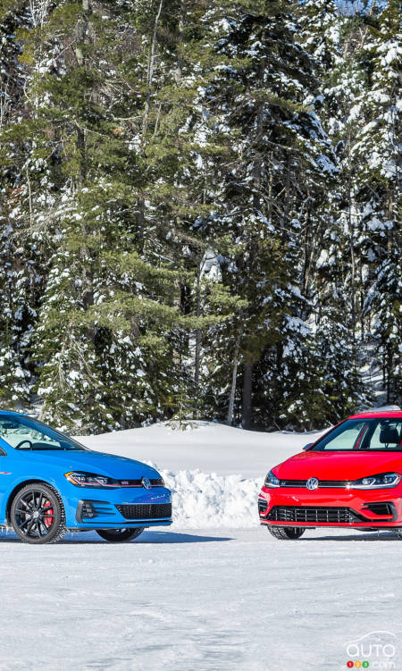 Comparison: 2019 Volkswagen Golf GTI vs 2019 Golf R … on the Ice!